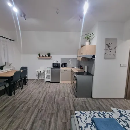 Apartmán Pod Hrazi Chrastany