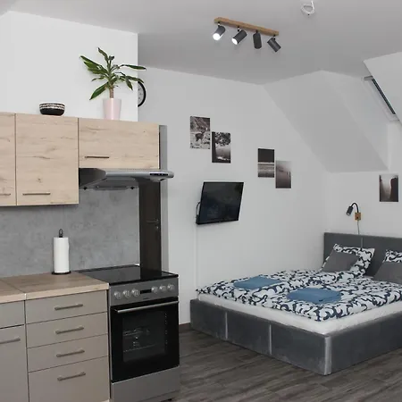 Apartmán Pod Hrazi Chrastany