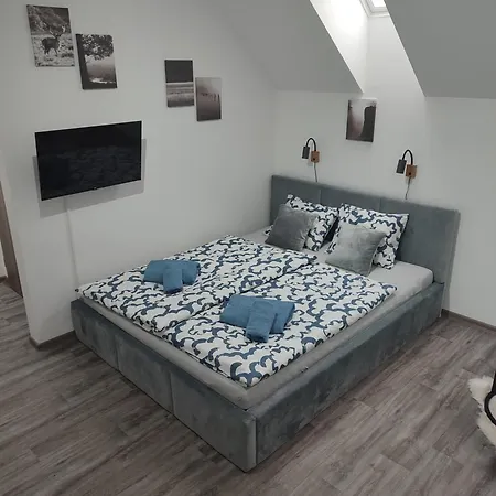 Pod Hrazi Chrastany Apartmán *