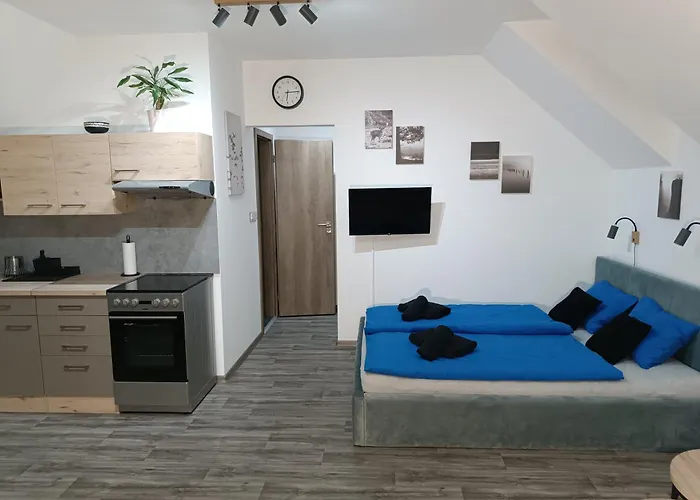 Pod Hrazi Chrastany Apartment